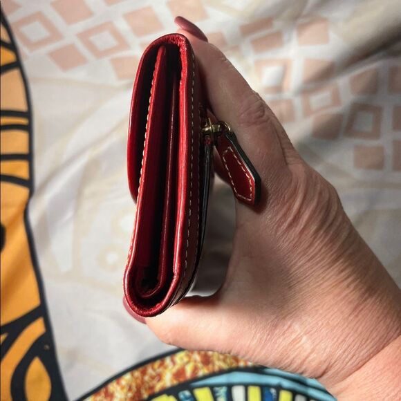 Vintage Dooney & Bourke Red Leather Checkbook Continental Wallet - Picture 4 of 15